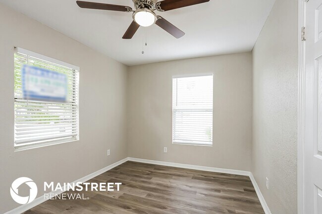 Building Photo - 1480 Park St