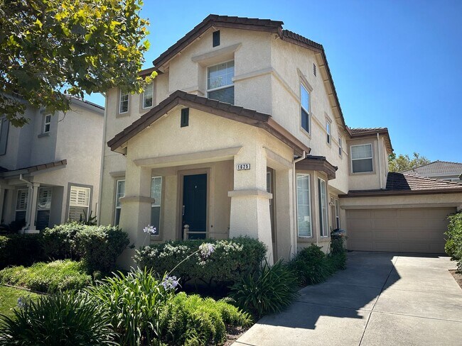 Primary Photo - NORTH SAN JOSE - Spacious two story home w...