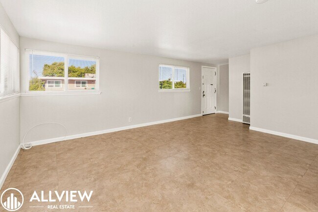Building Photo - 3407 W Olinda Ln