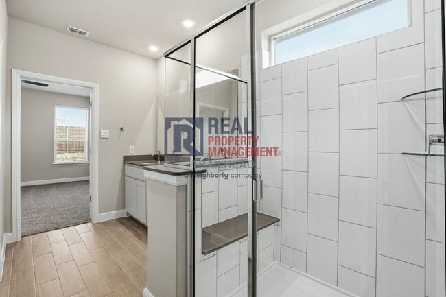 Building Photo - Thoughtfully Arranged Single-Story Home with Open Living