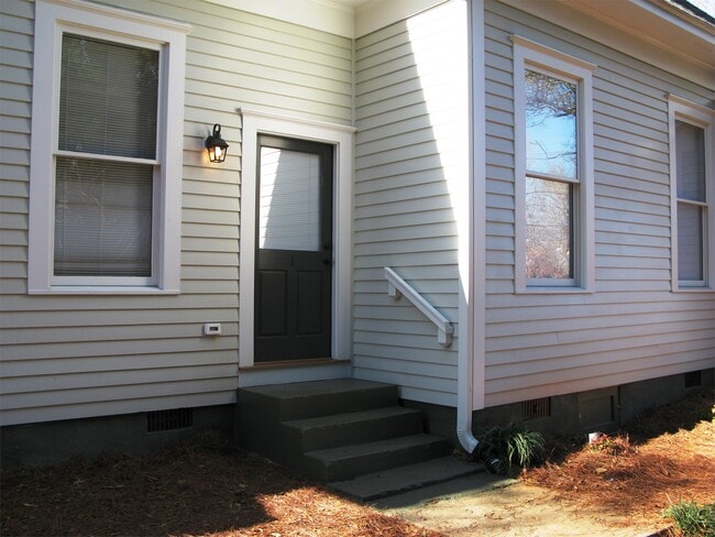 Building Photo - 785 Boulevard