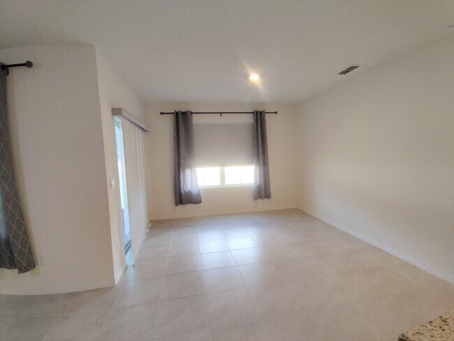 Building Photo - 1248 Sugarwood St