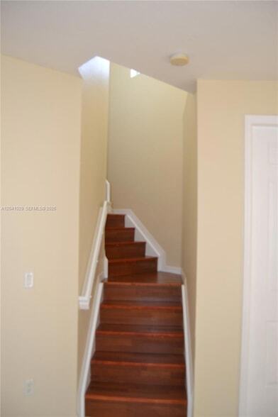 Building Photo - 11823 SW 152nd Ct