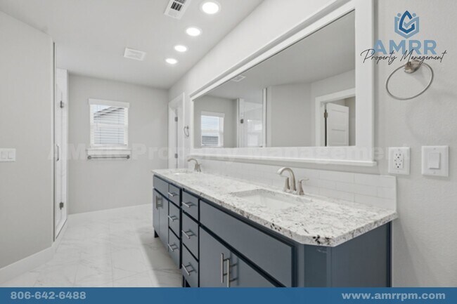 Building Photo - 1124 Bunker Dr
