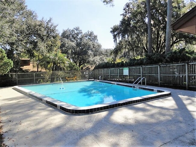 Building Photo - 4020 NW 17 Terrace