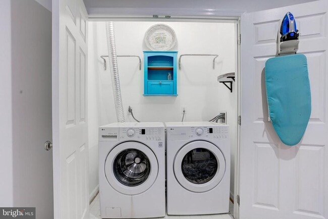 Building Photo - 5168 Ballycastle Cir