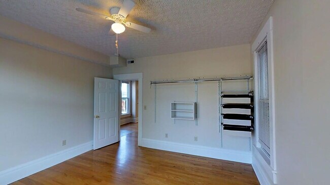 Building Photo - 235 E 11th Ave