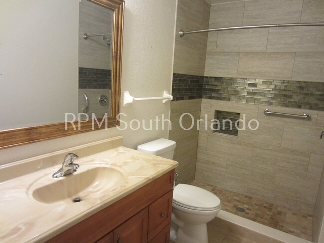 Building Photo - Columbia Arms