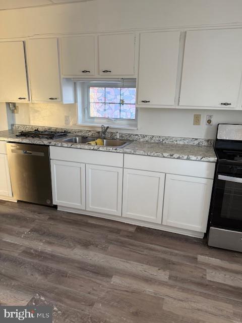 Building Photo - 704 S Pershing Ave