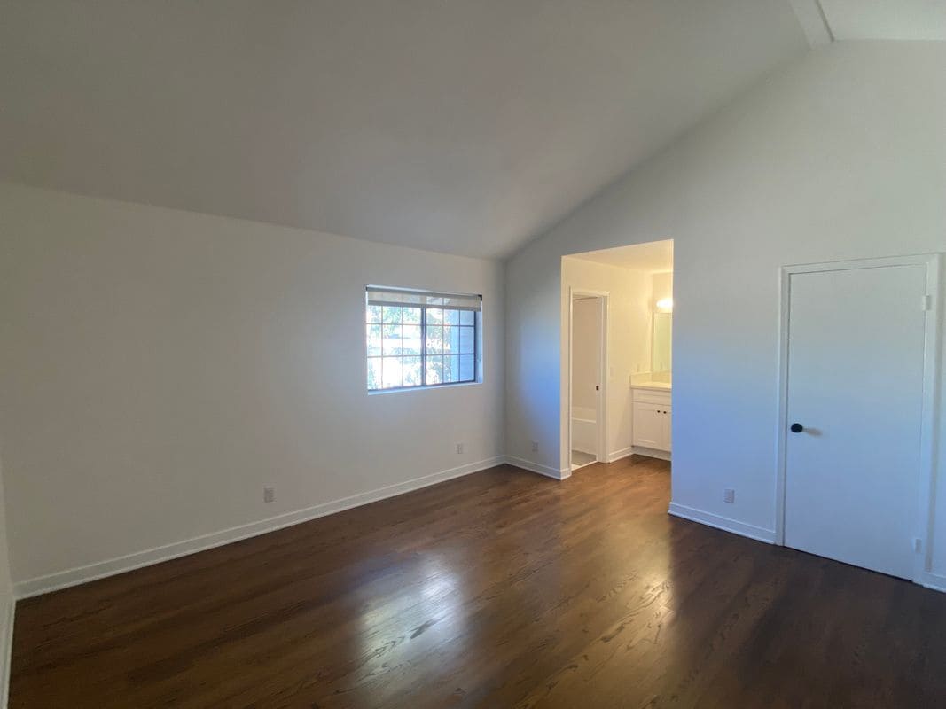 Building Photo - 293 Ohio St