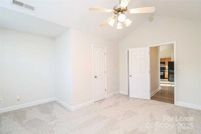 Building Photo - 3007 Laurel Creek Ln