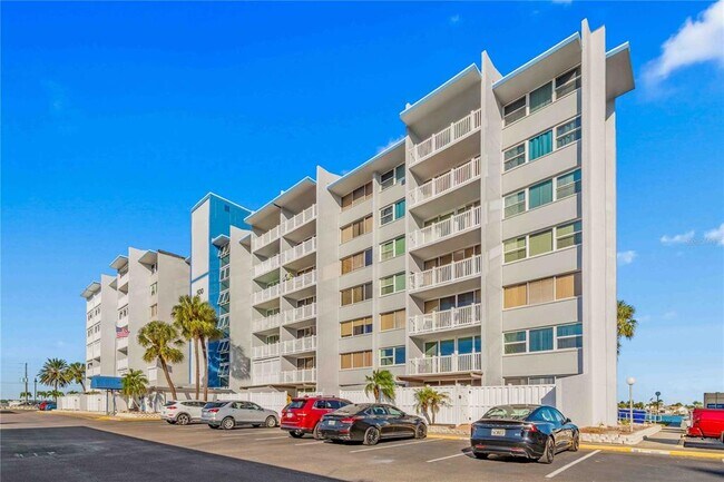 Building Photo - 500 Treasure Island Causeway