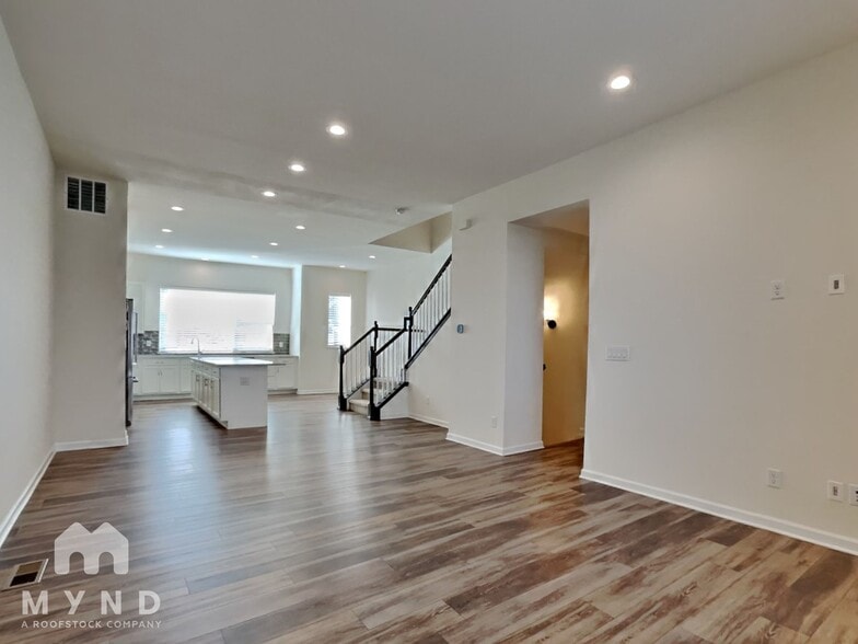 Building Photo - 5094 Ward Rd