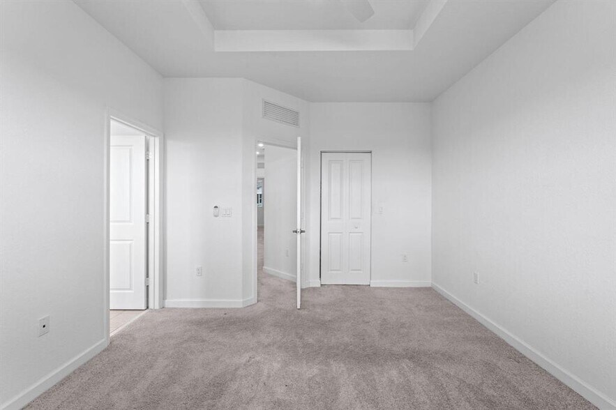 Building Photo - 5515 NW 27th St