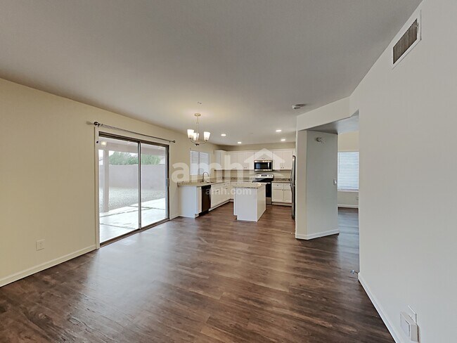 Building Photo - 10383 W Dana Ln