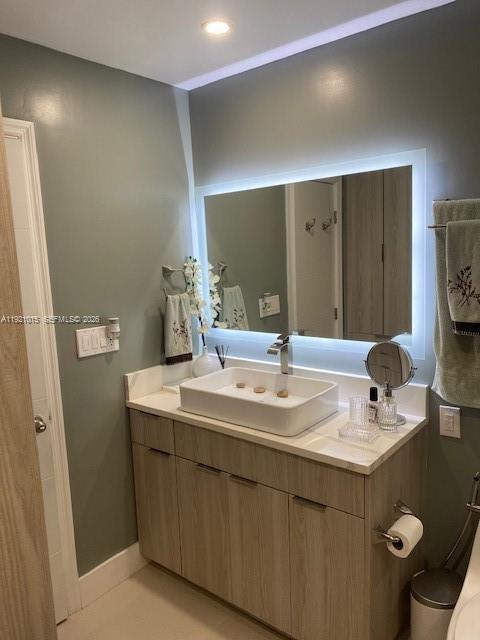 Building Photo - 428 N Crescent Dr