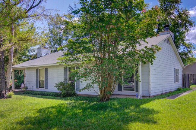 Building Photo - 3200 Anvil Pl