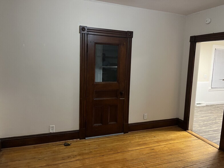 Building Photo - 47-1 Millard St