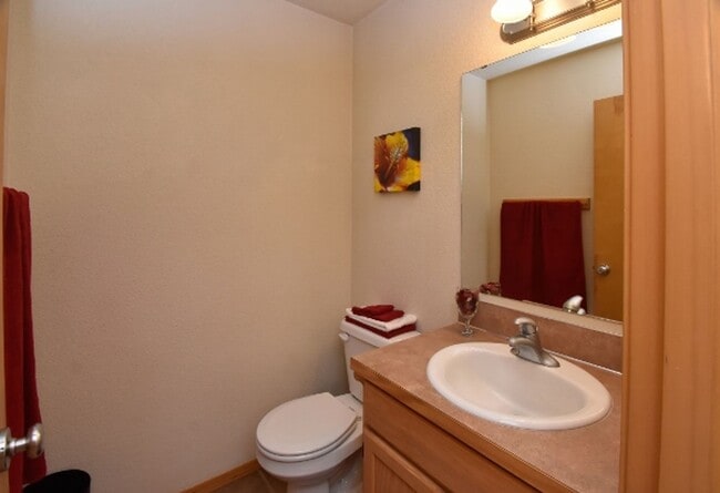 Building Photo - PENDING APPLICATION; Well Maintained 4 BD
