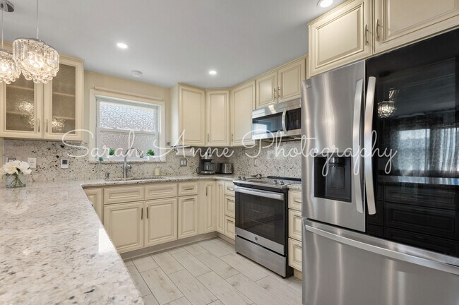 Building Photo - 426 Jefferson St