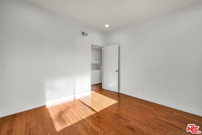 Building Photo - 5350 S Slauson Ave