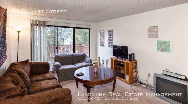 Building Photo - 2 Bedroom at Cambridge Square!