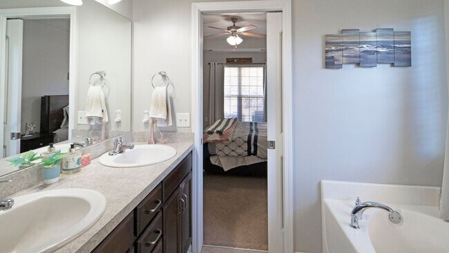 Building Photo - Savannah Sweetwater Station 3-Bed Home with Patio & Large Yard