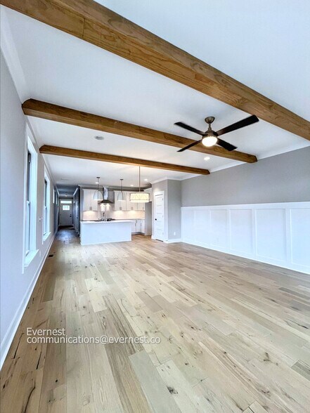 Building Photo - 1107 Walsh St