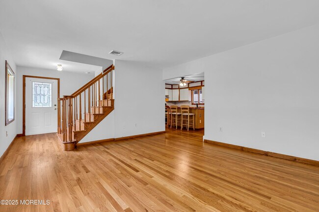Building Photo - 1280 Whitesville Rd