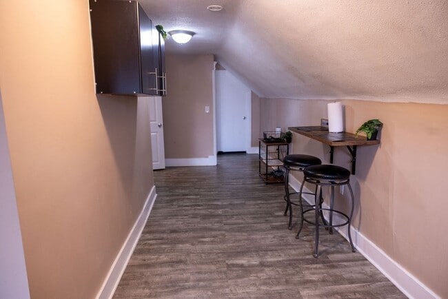 Building Photo - 38 Greenacre Square