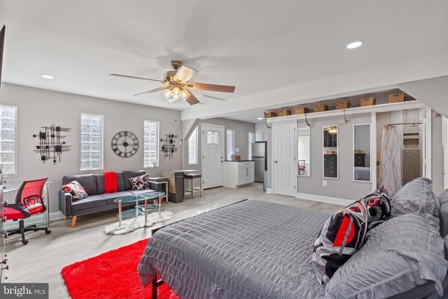 Building Photo - 6245 Cracklingtown Rd