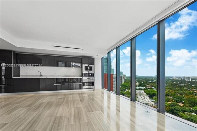 Building Photo - 1451 Brickell Ave