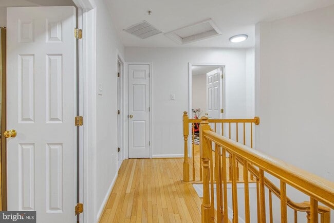 Building Photo - 11809 Old Fort Rd