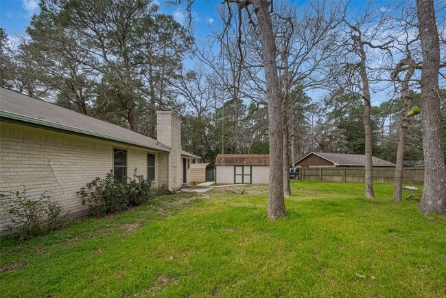 Building Photo - 10190 Dogwood Lp