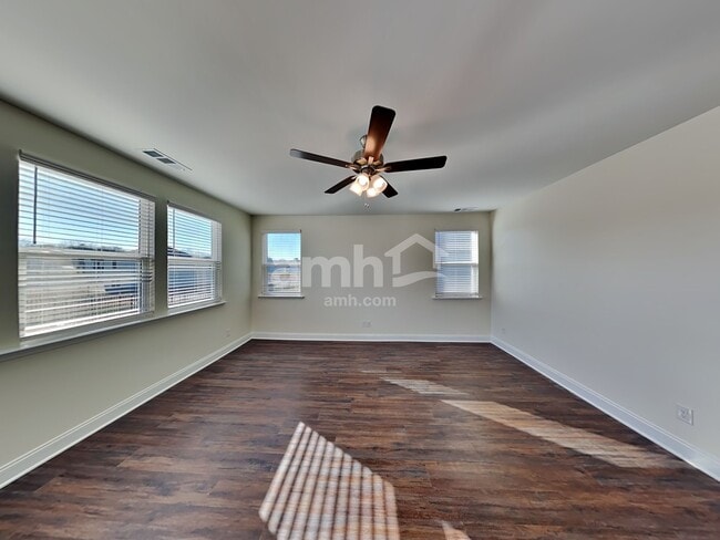 Building Photo - 2023 Williamshire Ln