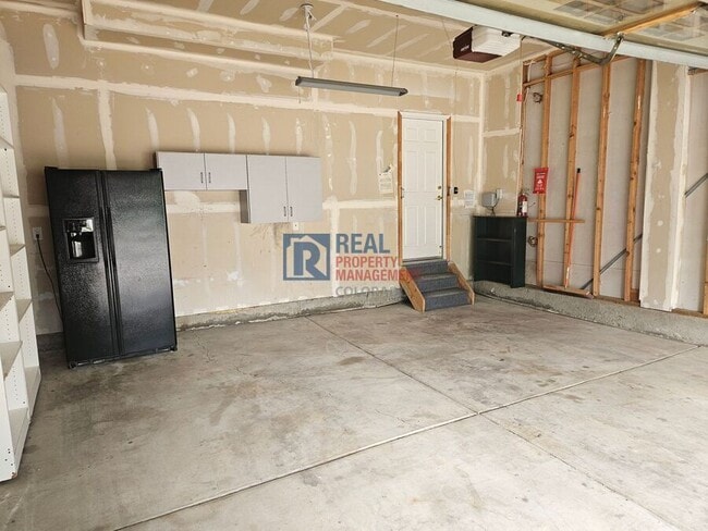 Building Photo - 5661 S Yakima Way