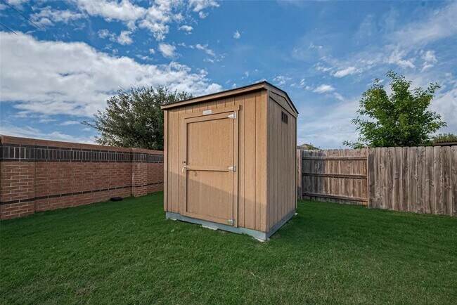 Building Photo - 6723 Widdenbrook Trace