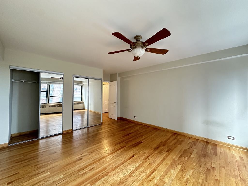 Building Photo - 4180 N Marine Dr
