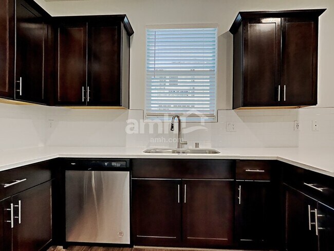 Building Photo - 716 Terrain Star Ave