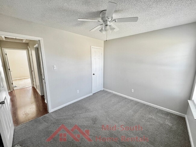 Building Photo - 55 Oakridge Cove