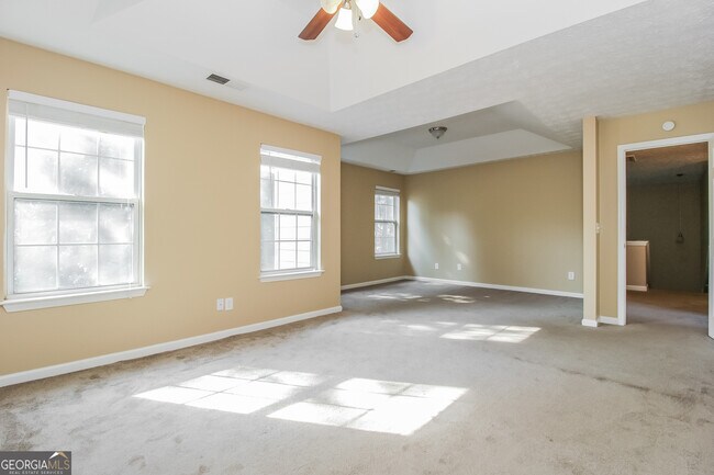 Building Photo - 7175 Springchase Way