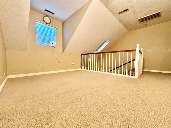 Building Photo - 282 Amazing Wy
