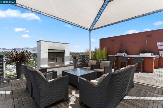 Building Photo - 555 Ygnacio Valley Rd