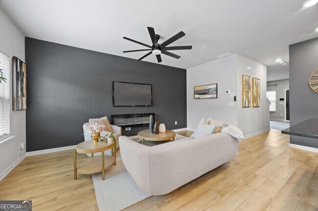 Building Photo - 7122 Chara Ln