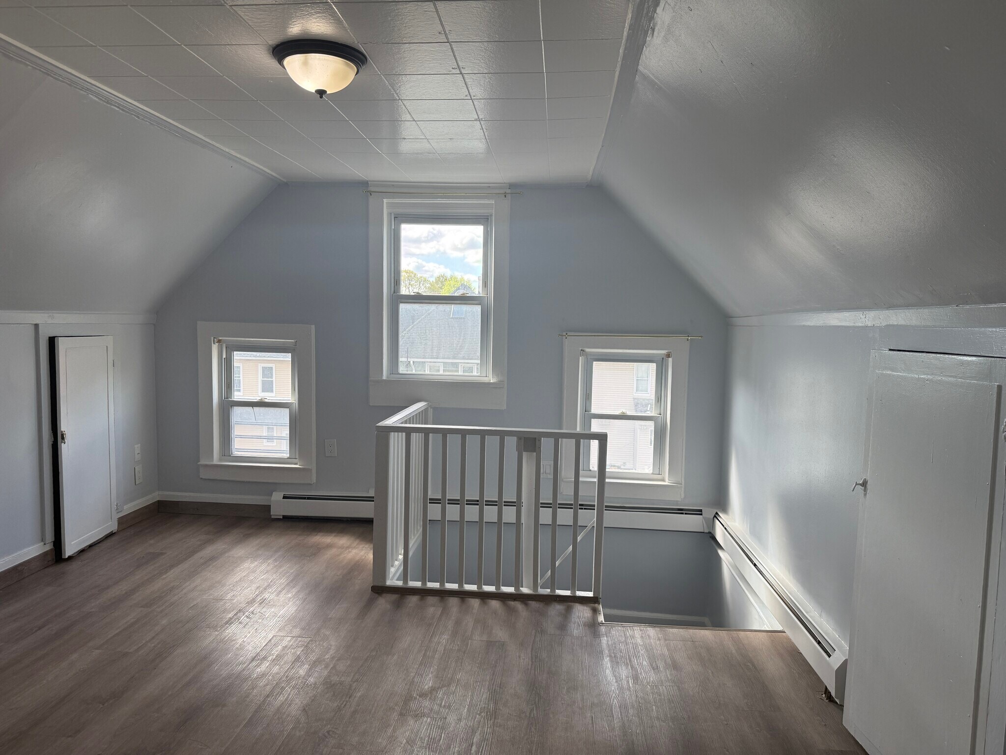 Building Photo - 397 Clifton Ave