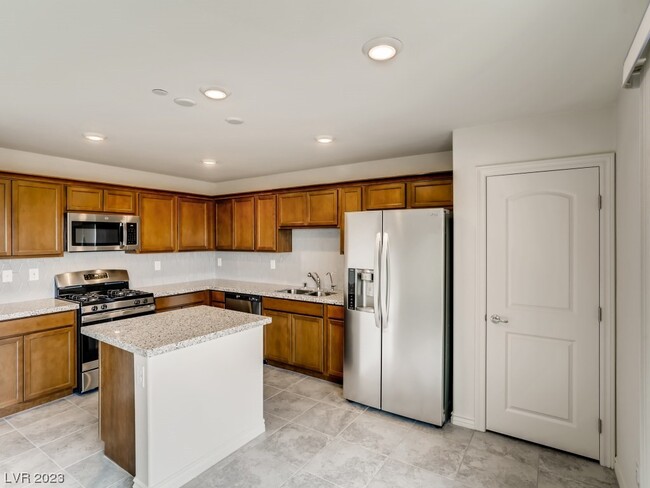 Building Photo - 264 Quail Finch Dr