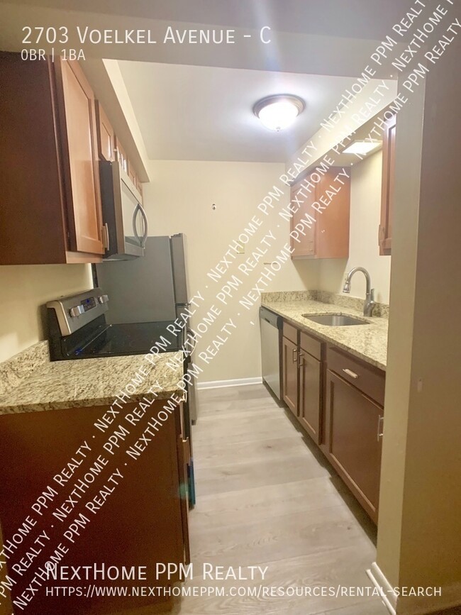 Building Photo - 2703 Voelkel Ave