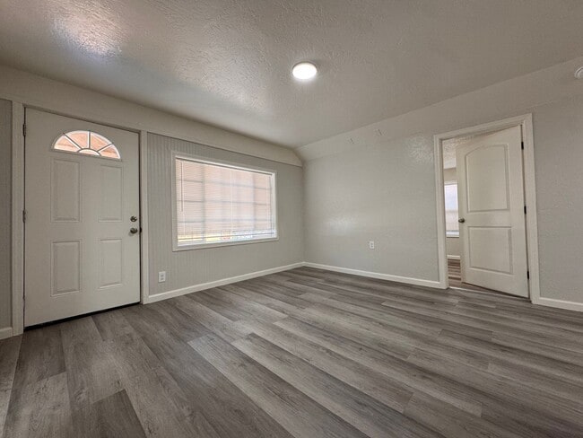 Building Photo - 325 N Gilman St