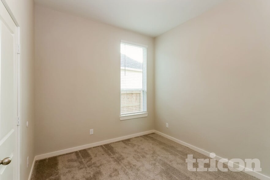 Building Photo - 2350 Cohorn Trl