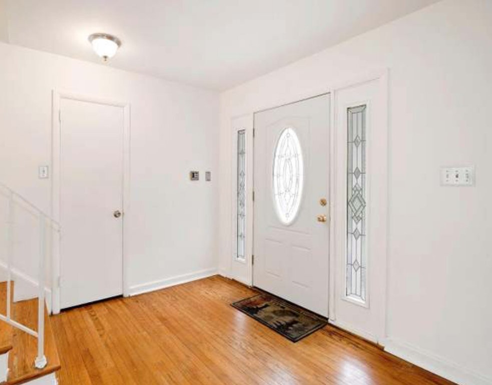 Building Photo - 10000 Kinross Ave